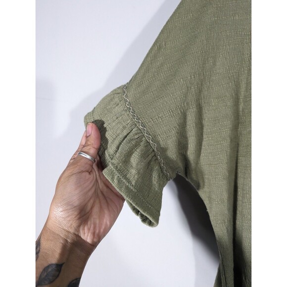 NWOT Max Studio Olive Short Sleeve Front Knot Top Woman Size L - Picture 6 of 6